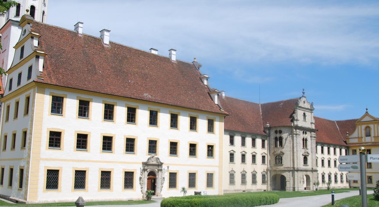 Kloster Obermarchtal Экстерьер фото